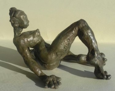 Sculpture intitulée ""BIG FOOT POSEUSE"" par Marco, Œuvre d'art originale, Bronze