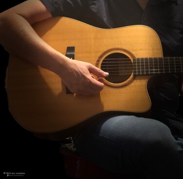GUITARE Studio - 27 Photography titled "GUITARE Studio - 27" by Mia Art-Creation, Original Art, Digital Photography