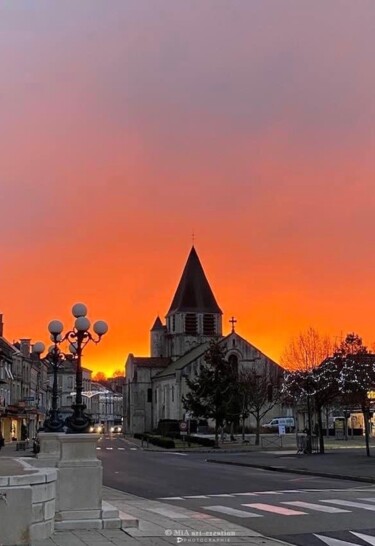 Photographie intitulée "Chauvigny, Eglise N…" par Mia Art-Creation, Œuvre d'art originale, Photographie numérique