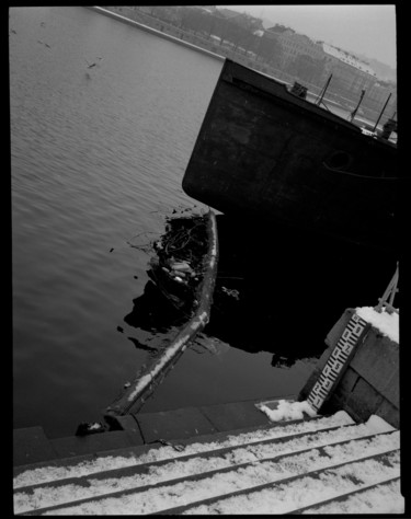 Photography titled "Vltava river" by Michal Vojkuvka, Original Artwork, Analog photography