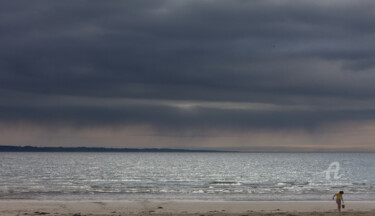 Photographie intitulée "retour de plage" par Michel Babkine, Œuvre d'art originale, Photographie numérique