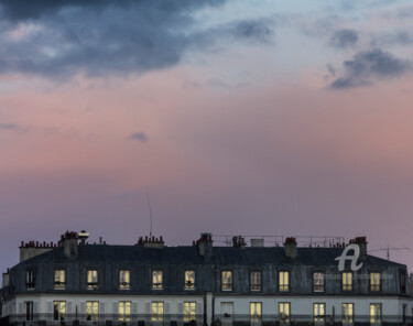 Photography titled "Fin du jour Paris" by Michel Babkine, Original Artwork, Digital Photography