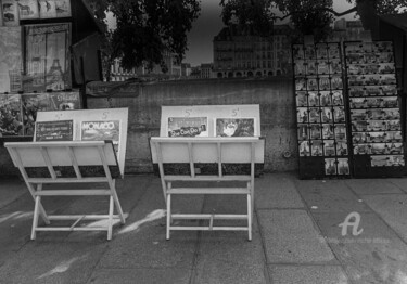 Photography titled "Les quais de Seine…" by Michel Babkine, Original Artwork, Digital Photography