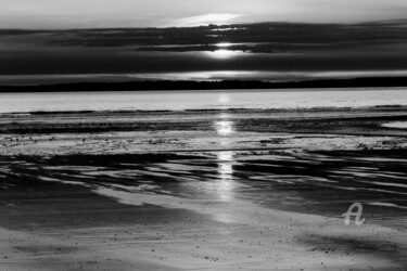 Photographie intitulée "reflets noirs" par Michel Babkine, Œuvre d'art originale, Photographie numérique