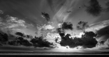 Photographie intitulée "le ciel s'élève" par Michel Babkine, Œuvre d'art originale, Photographie numérique