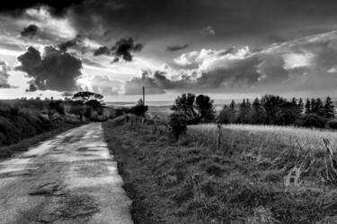 Photographie intitulée "depuis la colline d…" par Michel Babkine, Œuvre d'art originale, Photographie numérique