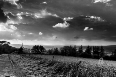 Fotografia intitolato "depuis la colline d…" da Michel Babkine, Opera d'arte originale, Fotografia digitale