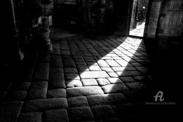 Photographie intitulée "entrée lumineuse" par Michel Babkine, Œuvre d'art originale, Photographie numérique
