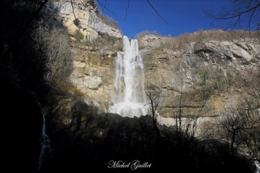 Photography titled "Cascade de Charabot…" by Michel Guillet, Original Artwork, Non Manipulated Photography