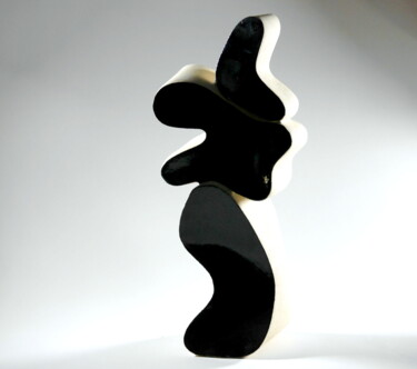 Sculpture titled "Gitane sans filtre" by Michel Lacroix, Original Artwork, Clay