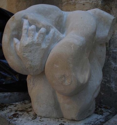 Escultura intitulada "Poitrine O" por Michel Moskovtchenko, Obras de arte originais, Pedra