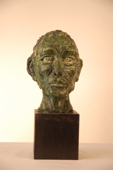 Sculpture titled "Louis, le cabossé" by Michel Rieb, Original Artwork, Terra cotta