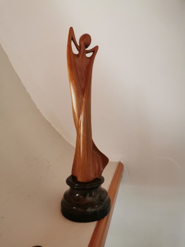 Sculpture titled "l'elegante" by Michel Vandoorn, Original Artwork, Wood