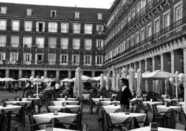 Photography titled "Madrid Plaza Real "…" by Michel Volle, Original Artwork