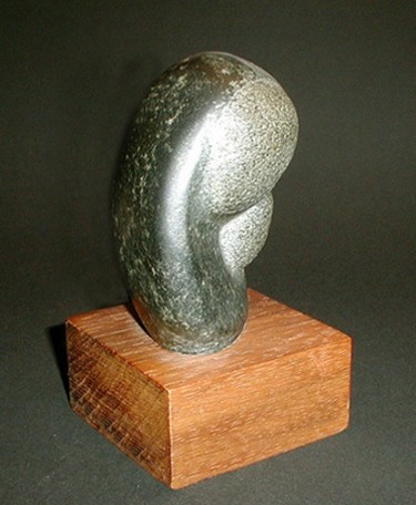 Sculpture intitulée "Vierge à l'Enfant" par Michel Cabon, Œuvre d'art originale, Pierre