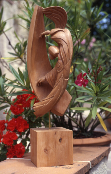 Sculpture titled "Le Vol de l'Ange" by Michel Ferre, Original Artwork, Wood