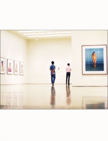 Photographie intitulée "Guggenheim Museum 2" par Michelian, Œuvre d'art originale