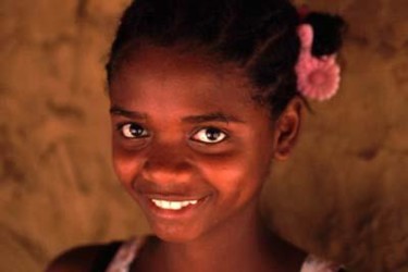 Photographie intitulée "jeune fille madagas…" par Michel Lagarde, Œuvre d'art originale