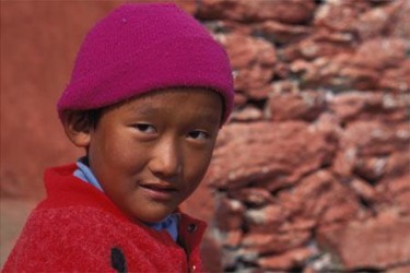 Photographie intitulée "enfant sherpa-Népal" par Michel Lagarde, Œuvre d'art originale