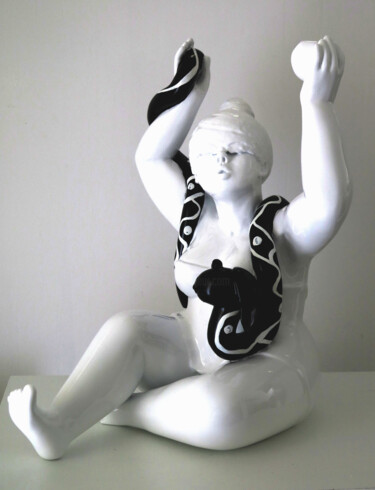 Sculpture titled "Eve-sculpture-conte…" by Michelle Peyre (Mimi), Original Artwork, Resin