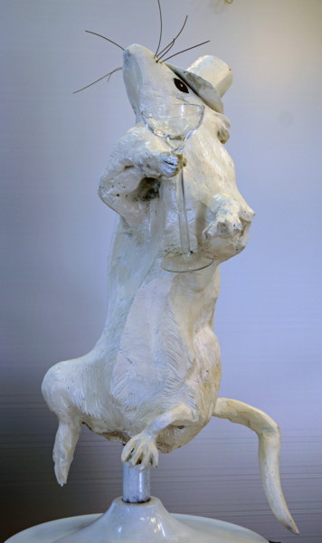 Sculptuur getiteld "Mon Rat des Villes" door Michel Neuville, Origineel Kunstwerk, Hout