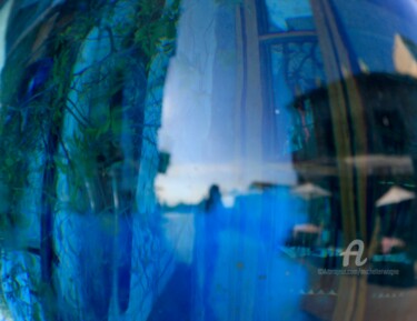 Photography titled "Blue sphere" by Michel Louise, Original Artwork