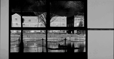 Photographie intitulée "Reflets en quai" par Michel Verna, Œuvre d'art originale, Photographie numérique