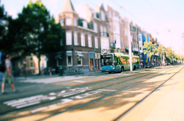 Photographie intitulée "amsterdam-bus.jpg" par Mid'Get Art, Œuvre d'art originale, Autre