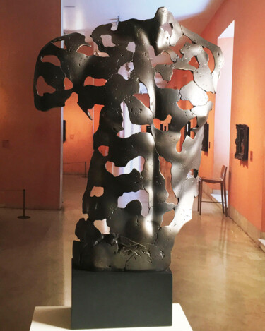 Skulptur mit dem Titel "The Essence of Masc…" von Miguel Guía, Original-Kunstwerk, Bronze