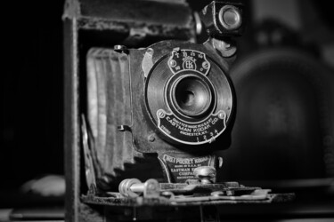 Photographie intitulée "N.1 Pocket Kodak" par Miguel Marques, Œuvre d'art originale, Photographie manipulée