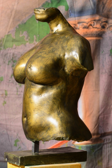 Sculpture titled "Beauté recto verso" by Mike Bentaberry, Original Artwork, Plaster