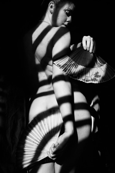 Fotografia intitulada "shadows of waves an…" por Mikhail Faletkin, Obras de arte originais, Fotografia digital