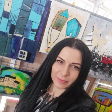 Milena Panayotova Profile Picture Large