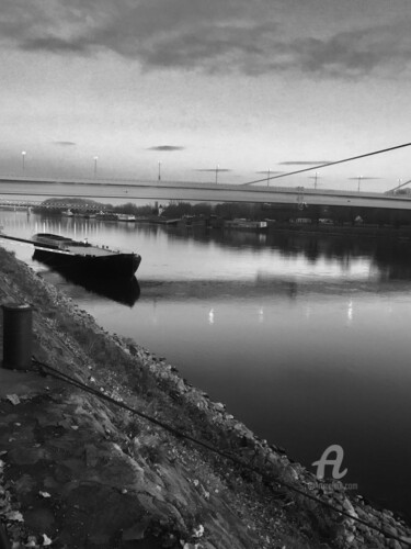 Photographie intitulée "Danube again" par Miler Art, Œuvre d'art originale, Photographie numérique
