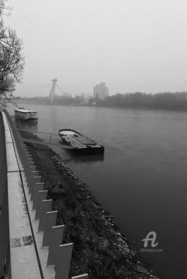 Photographie intitulée "The winter river" par Miler Art, Œuvre d'art originale, Photographie numérique