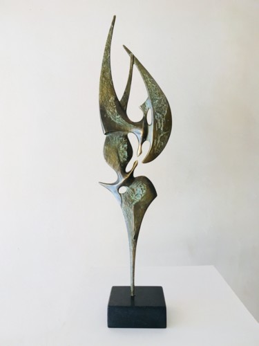 Sculpture titled "Birds in Love" by Milko Dobrev, Original Artwork, Bronze