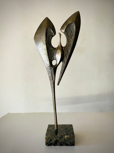 Скульптура под названием "Phoenix" - Milko Dobrev, Подлинное произведение искусства, Бронза