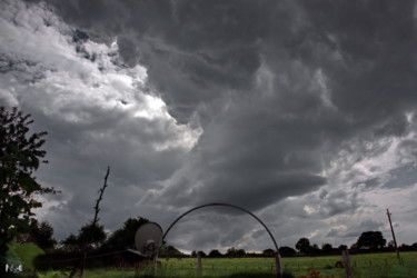 Photographie intitulée "Nuages du 26.05.2016" par Miodrag Aubertin, Œuvre d'art originale