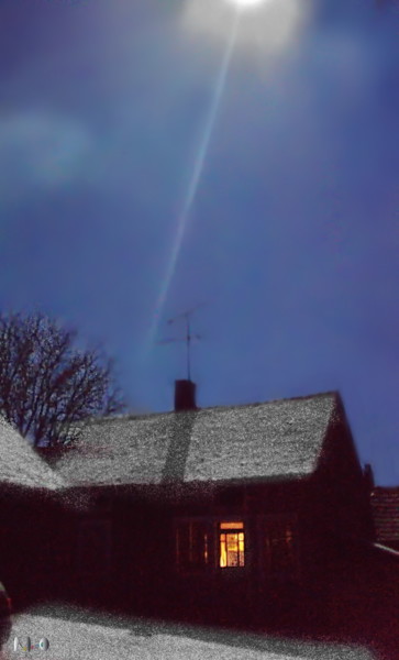 Photographie intitulée "Au clair de la lune" par Miodrag Aubertin, Œuvre d'art originale