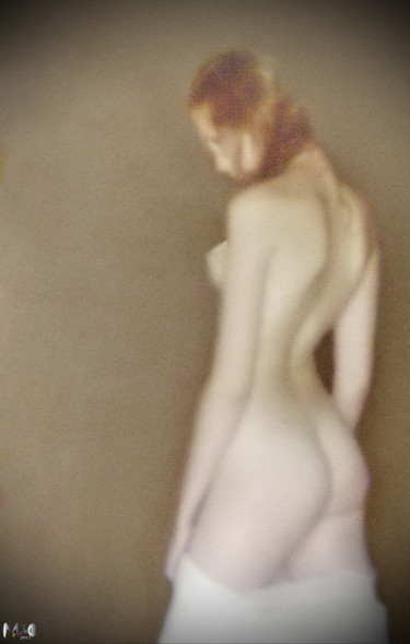 Fotografía titulada "Posture" por Miodrag Aubertin, Obra de arte original