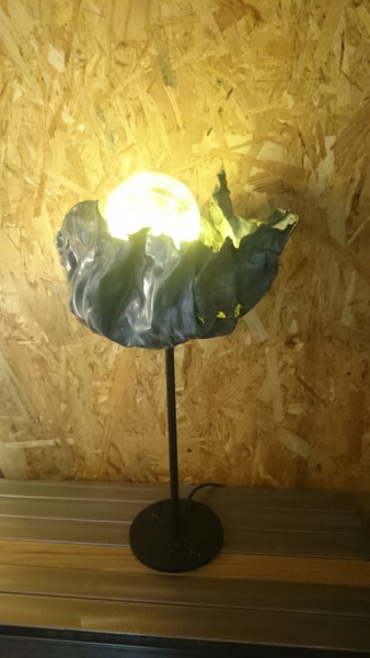 Artisanat intitulée "Lampe "Bouton de fl…" par Mirinbeaujolais - Mirabelle, Œuvre d'art originale