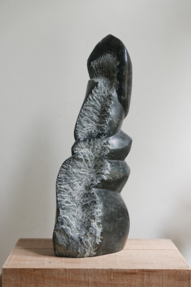 Sculptuur getiteld "Panta Rhei" door Mirjam De Nijs, Origineel Kunstwerk, Steen