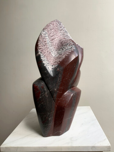 Turkish red Sculpture titled "Turkish red" by Mirjam De Nijs, Original Art, Stone