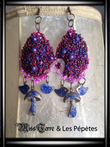 Artisanat intitulée "Conte de fées" par Missterre Apocalypse, Œuvre d'art originale, Boucles d'oreilles