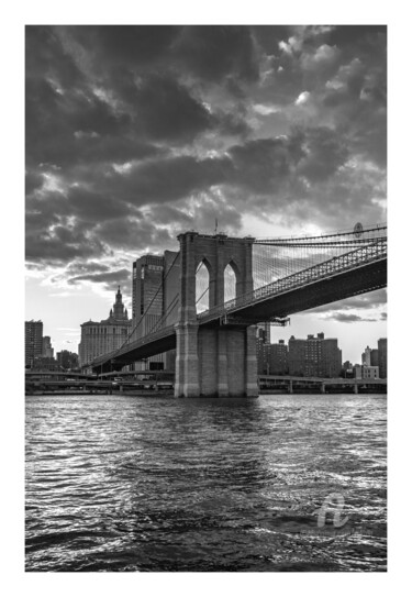 Photographie intitulée "Brooklyn Bridge #2" par Michaël B. (mkb_9t), Œuvre d'art originale, Photographie numérique
