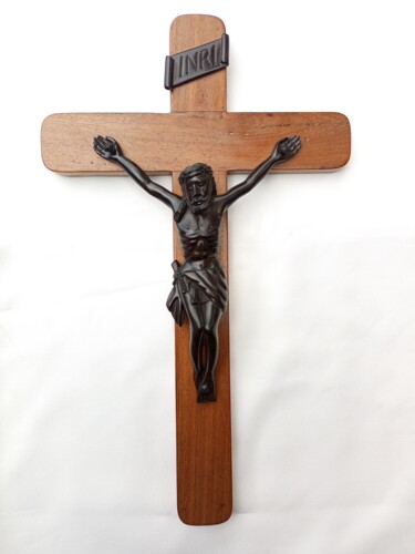 Escultura intitulada "Jesus Christ cross,…" por Jafeth Moiane, Obras de arte originais, Madeira