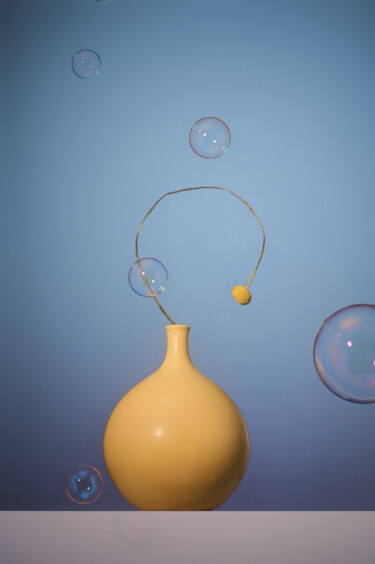 Fotografía titulada "Yellow vase" por Mmiri, Obra de arte original, Fotografía digital