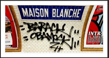 "Maison Blanche" Réhaussement Or 24k Photographie intitulée ""Maison Blanche" Ré…" par ⭐Mock⭐, Œuvre d'art originale, Photographie argentique Monté sur Aluminium