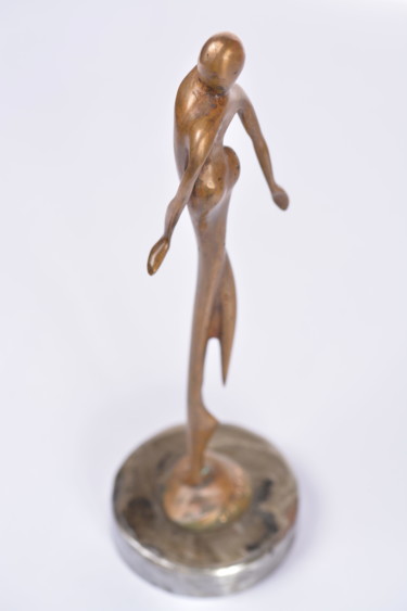 Скульптура под названием "Elégance" - M. Grine, Подлинное произведение искусства
