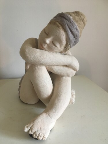 Sculpture titled "lina" by Monique Josié, Original Artwork, Terra cotta